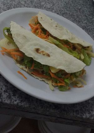 Una foto de Wraps con crocante de pollo