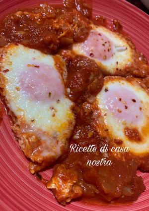 Foto di Uova in Purgatorio Piccanti con Pecorino