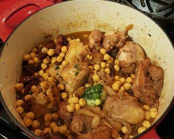 Ultimate Serving Recipe Chorizo Braised Chicken Thighs with Chickpeas Restaurant Style