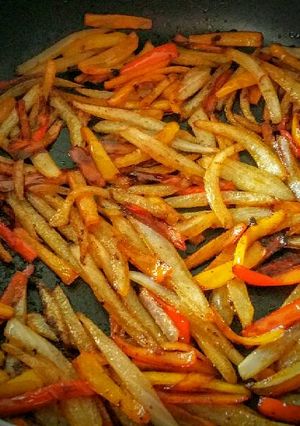 A picture of Mexican Stir Fry Fajita Veggies.