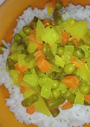 Una foto de Curry (de yogur) - "More Kuzhambu"