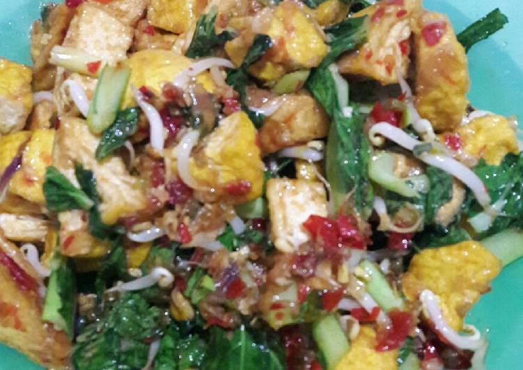 Langkah Mudah untuk Menyiapkan Tumis tahu balado campur, Bikin Ngiler
