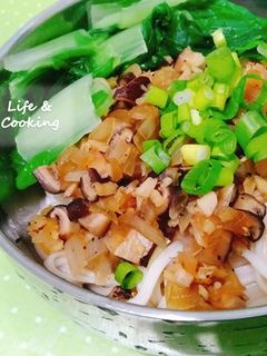【一個人的廚房】醬燒香菇拌麵 的食譜成品照片