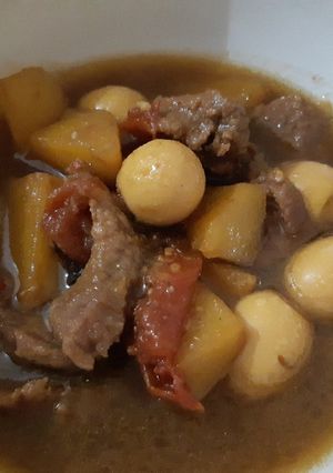 Foto resep Semur Daging Kentang Telur Puyuh