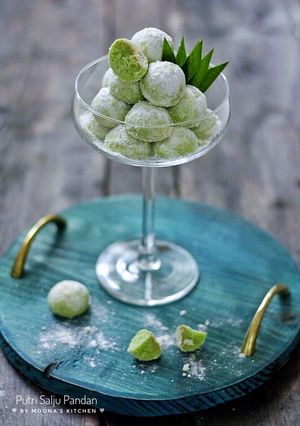 Foto resep Putri Salju (original dan Pandan)
