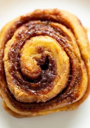 A picture of Pin wheel cinnamon rolls.
