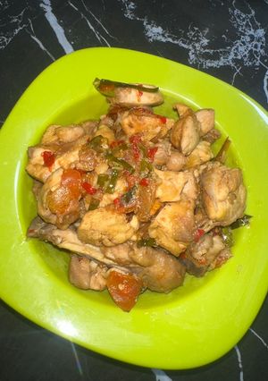 Foto resep Tumis ayam daun jeruk