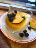 Budino bicolore al mango e yogurt