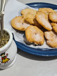 Una foto de Tortas fritas con harina leudante y aceite 🫓