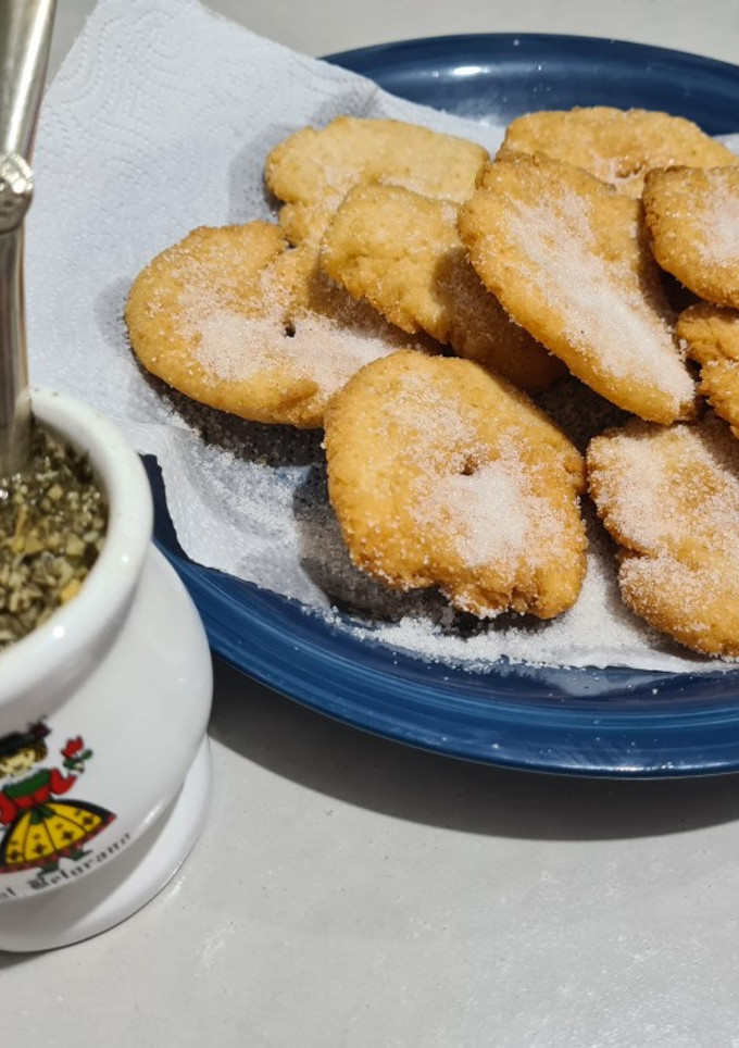 Una foto de Tortas fritas con harina leudante y aceite 🫓