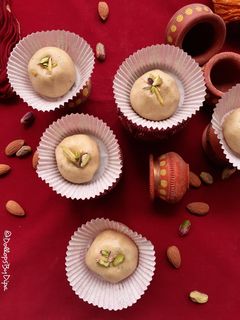 सत्तू लड्डू (Sattu Laddu recipe in Hindi) रेसिपी मुख्य फोटो