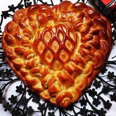 A picture of Heart shape Bread.