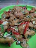 Ayam filled saus telur asin