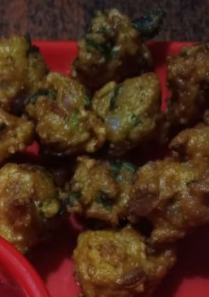 लाई के पकौड़े रेसिपी मुख्य फोटो