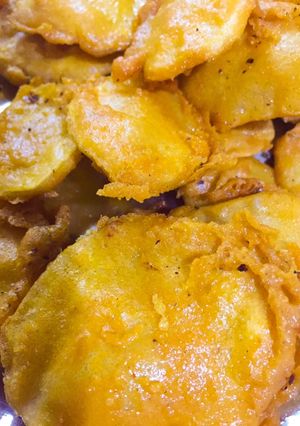 A picture of Aloo Ke Pakoray.