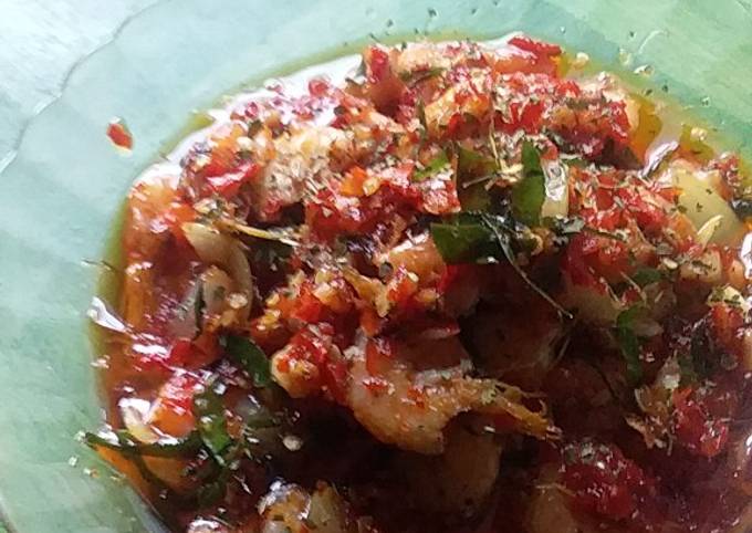 Tumis udang daun jeruk