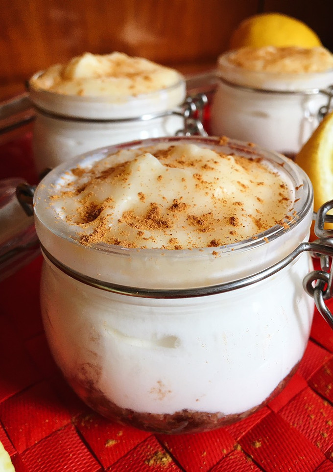 Una foto de Vasitos mousse de limón