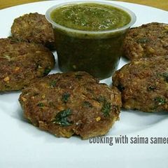 A picture of Kachay qeemay k kabab.