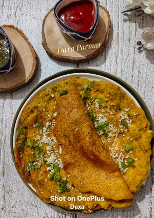 A picture of Healthy Mixed Dal Chilla With Veggies.