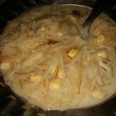 A picture of Sheer khurma.
