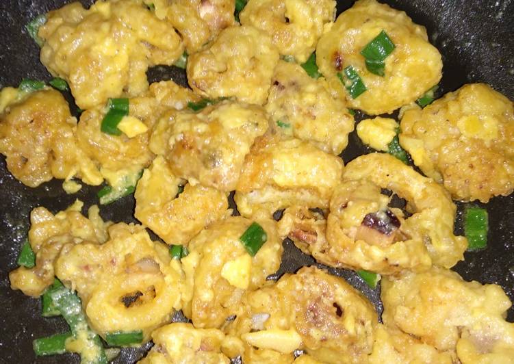 Cumi saus telur asin