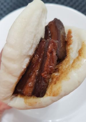 A picture of Simple Pork Belly Bun.