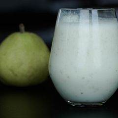 A picture of Pear Lassi.