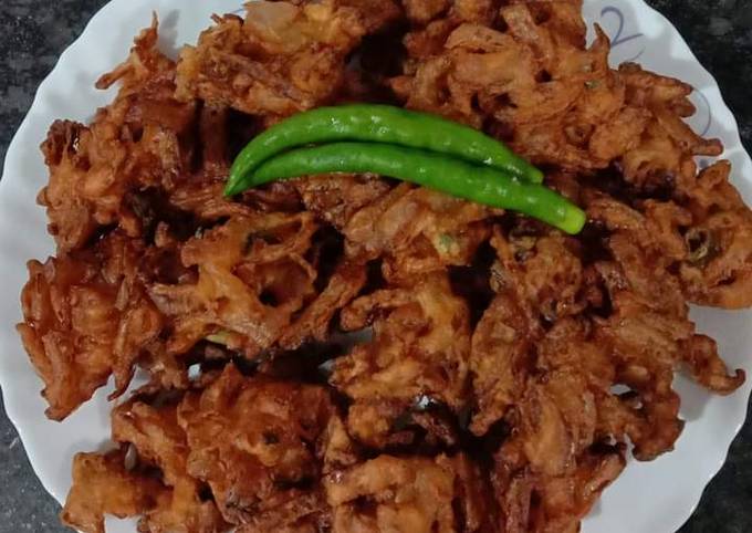 Kanda Bhajia Recipe By Mayas Recipes Cookpad