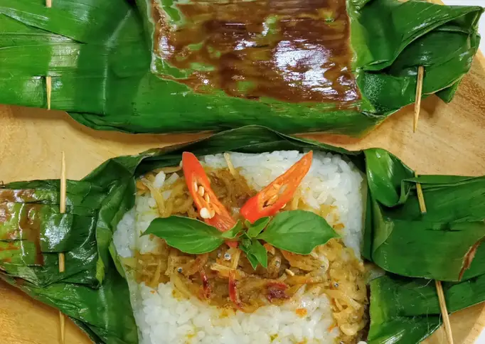 Nasi Bakar Teri Sambal Ijo 🍙