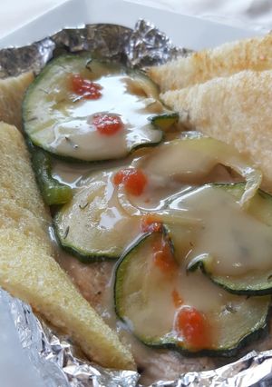Una foto de Pescado al papillote con fumet de pescado