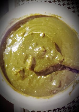 A picture of Mushroom spinach.