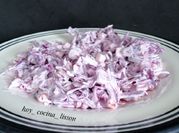 Una foto de salsa de repollo morado