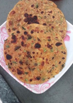 मेथी के पराठे (methi ke parathe recipe in Hindi) रेसिपी मुख्य फोटो
