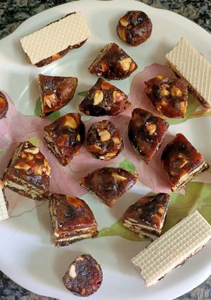 A picture of Dates-Cashew Bites or Khajur Pak.