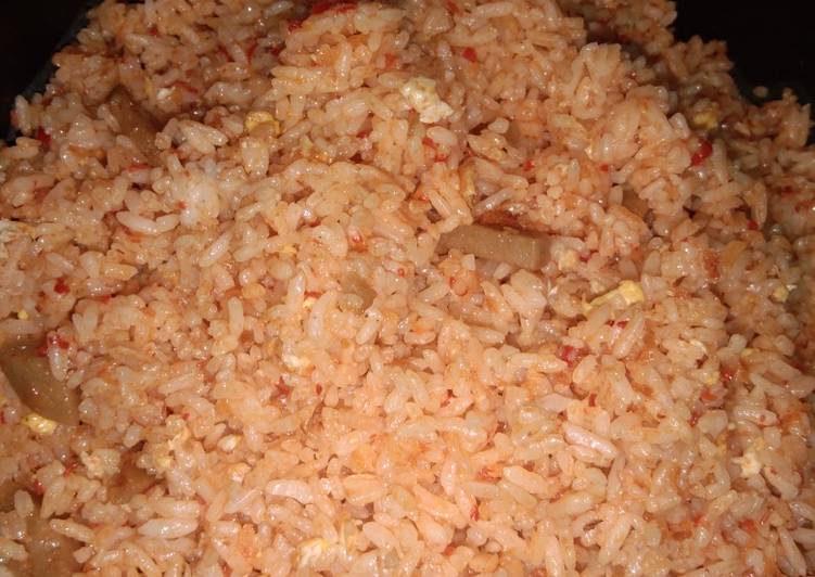Bagaimana Menyiapkan Nasi goreng bumbu balado Bikin Ngiler