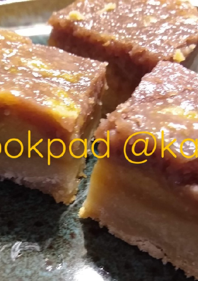 A picture of Raspberry Lemon Bars.