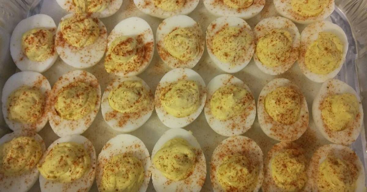 Delightful Deviled Eggs for a Crowd Recipe by StephieCanCook Cookpad