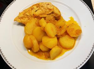 Une photo de Blanc de poulet paprika et pommes de terre au cookeo
