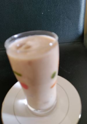 A picture of Chiku shake.
