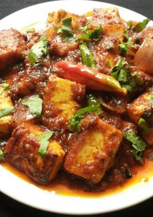 পনিরের তরকারি রেসিপির প্রধান ছবি