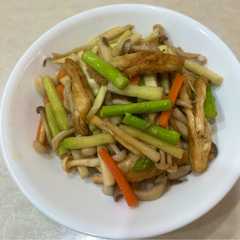 豆皮鮮菇炒雙筍（素）-レシピのメイン写真