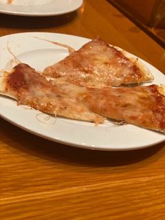 চীজ  পিজ্জা(cheese pizza recipe in Bengali) রেসিপির প্রধান ছবি