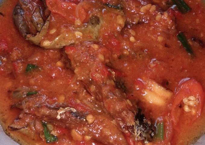 Resep Ikan Pindang Balado oleh Annisa Ifmawati - Cookpad