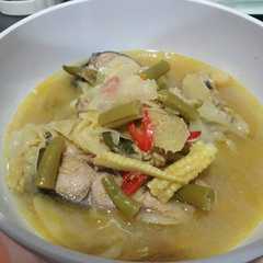 A picture of Asem asem ikan patin+telur ikan.