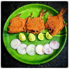A picture of Crispy pomfret (paplet) fry.