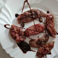 Foto di Ravioli cinesi ripieni di bieta rossa🥟