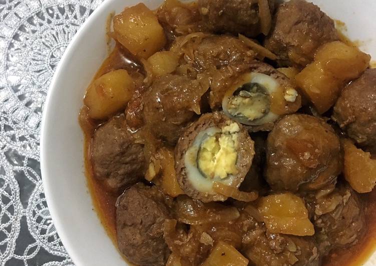 Resep Semur Bola Bola Daging isi Telur Puyuh, Enak