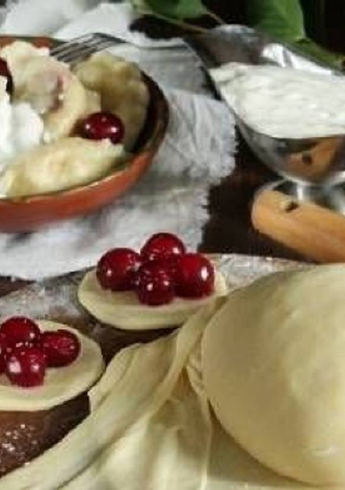 Вареники з вишнею