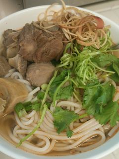Hình của món Bún bò huế đơn giản (với gia vị bún bò có sẵn).