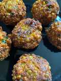 Ponk vada (sorghum fritters)
